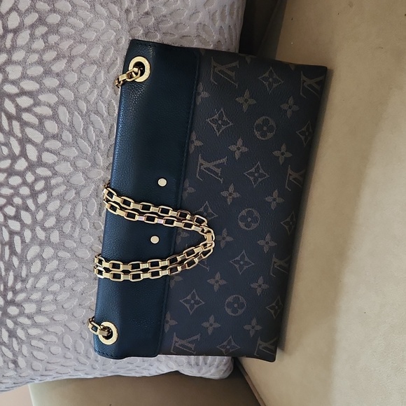 Louis Vuitton, Pallas Chain Monogram Canvas with Calfskin - Picture 4 of 16